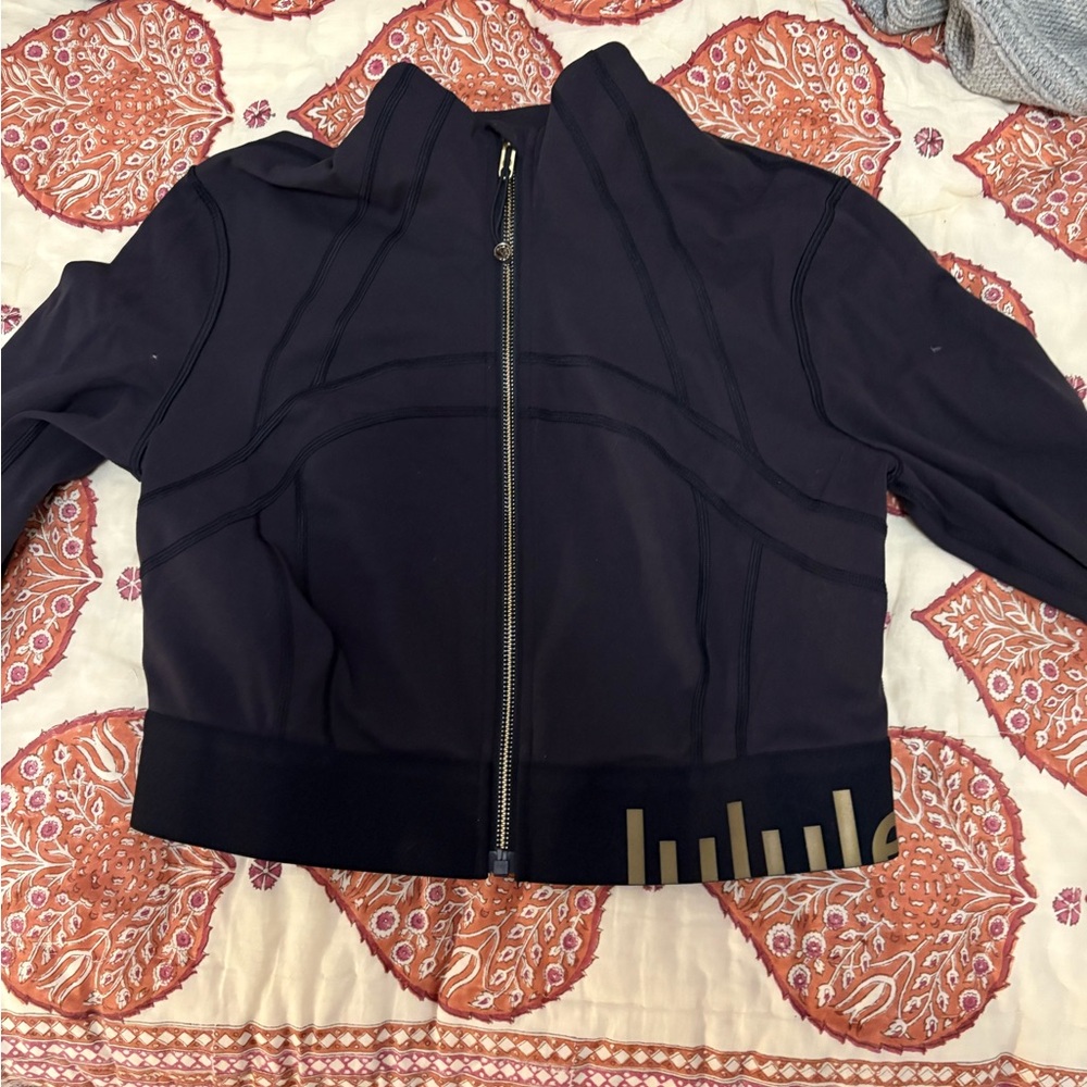 LIMITED EDITION LULULEMON DEFINE JACKET